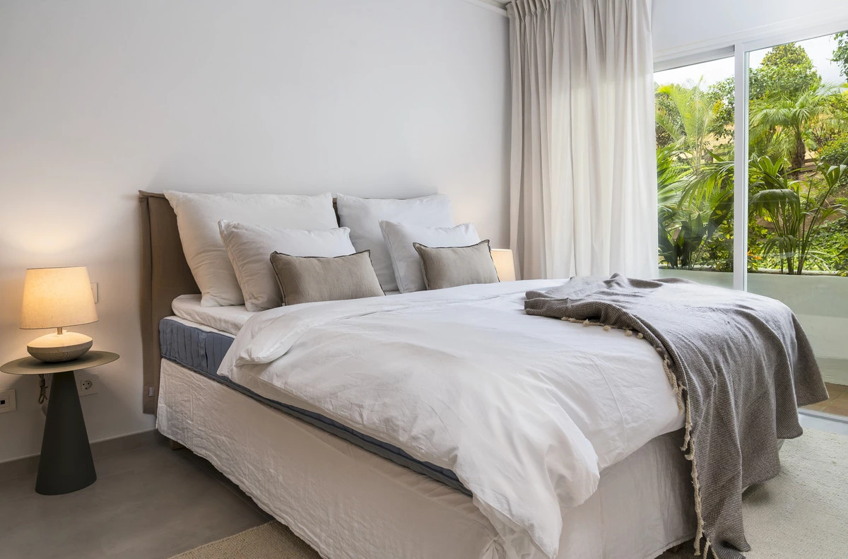 8-e64a9055bba3e77ac8aca3b893cdf826