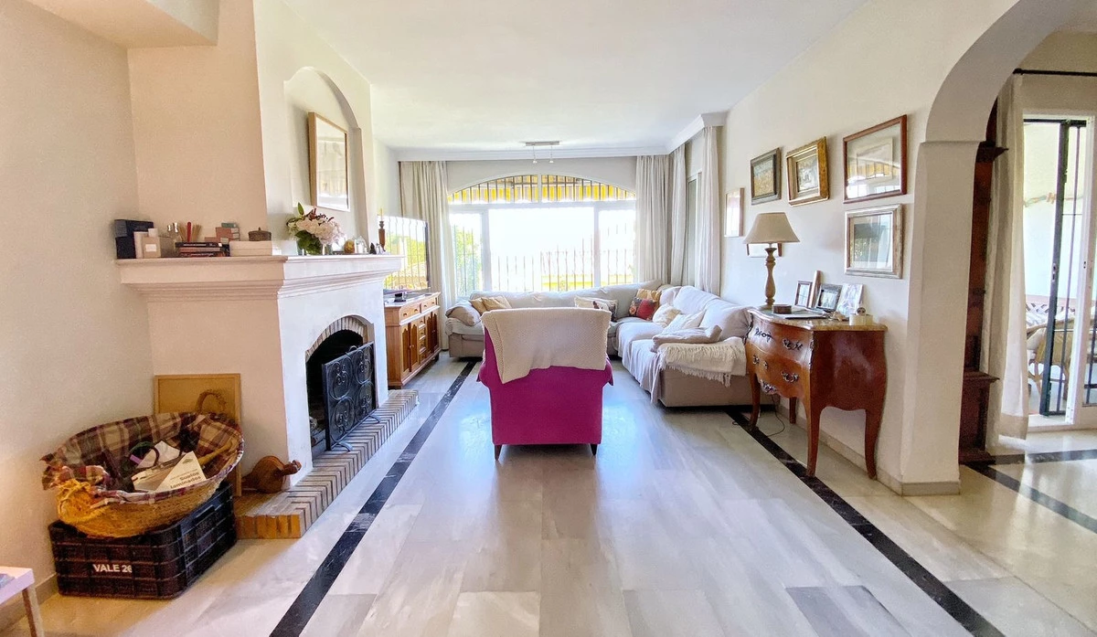 9-467d0cee5b725f3ef65f102a0c2e69c0