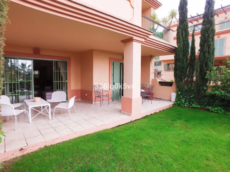 R3736144 | Ground Floor Apartment in Benahavís – € 420,000 – 2 beds, 2 baths