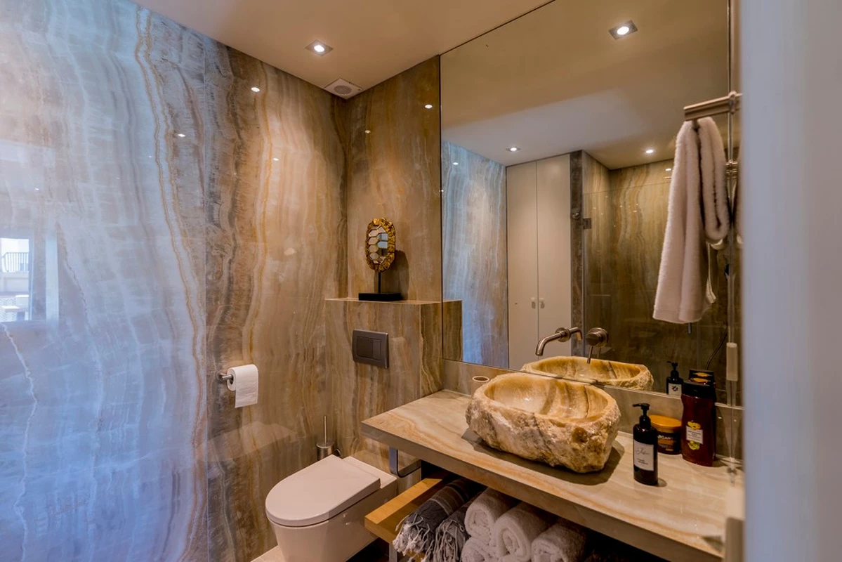 8-e64a9055bba3e77ac8aca3b893cdf826