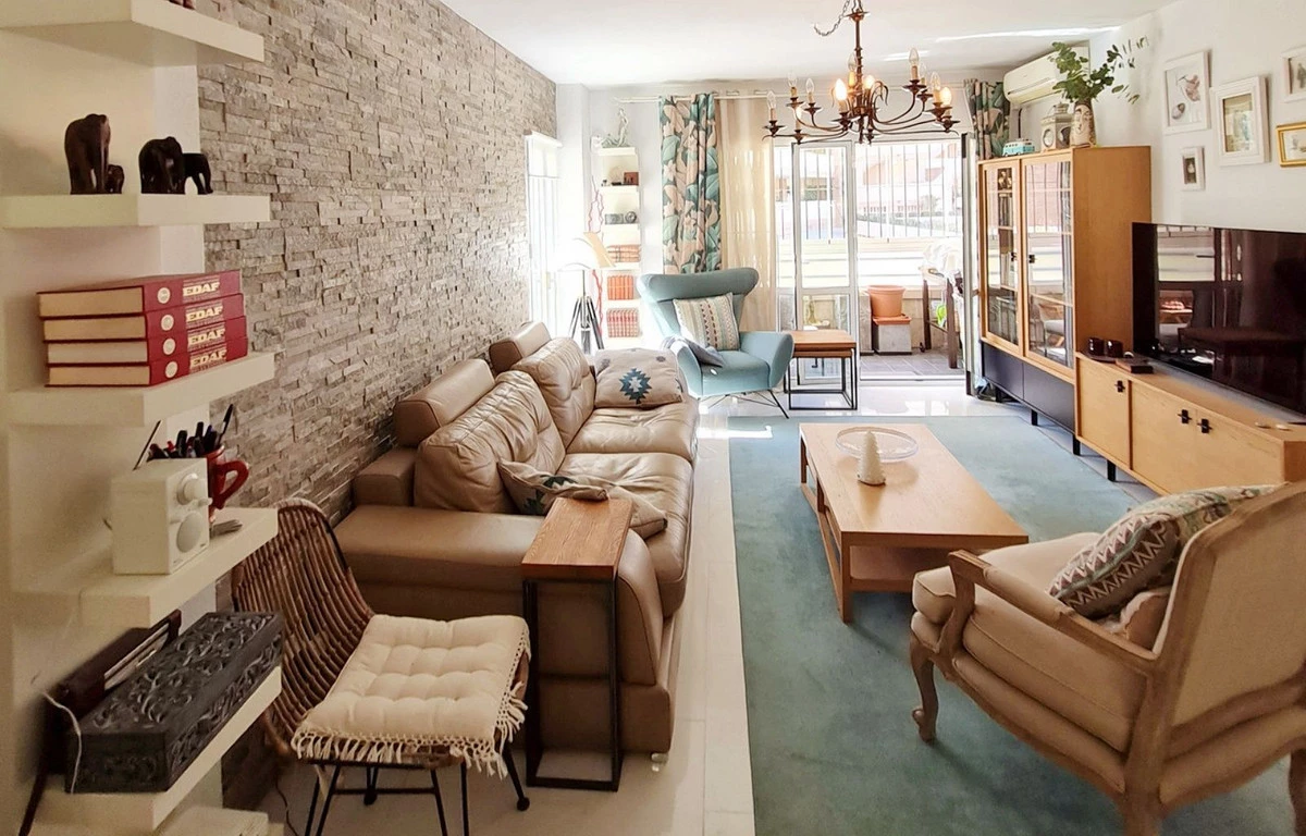 2-5bd7b9d04b45e33852eaf0ec6670150d