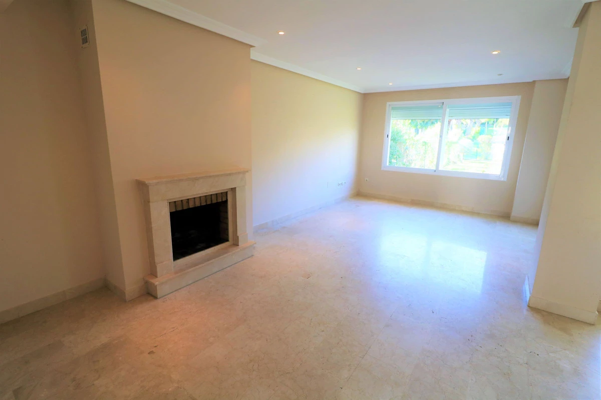 7-aa4cc561180b369757c0bb4af9886cd3