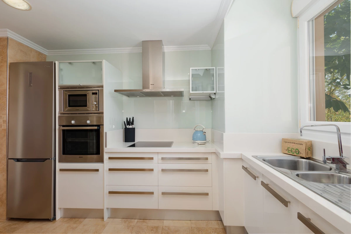 3-e898b2bb2a2fdfd06d2c39894dce8316