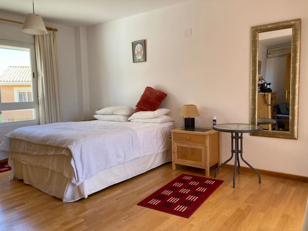 7-aa4cc561180b369757c0bb4af9886cd3