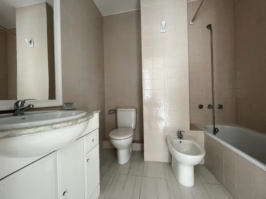 8-e64a9055bba3e77ac8aca3b893cdf826