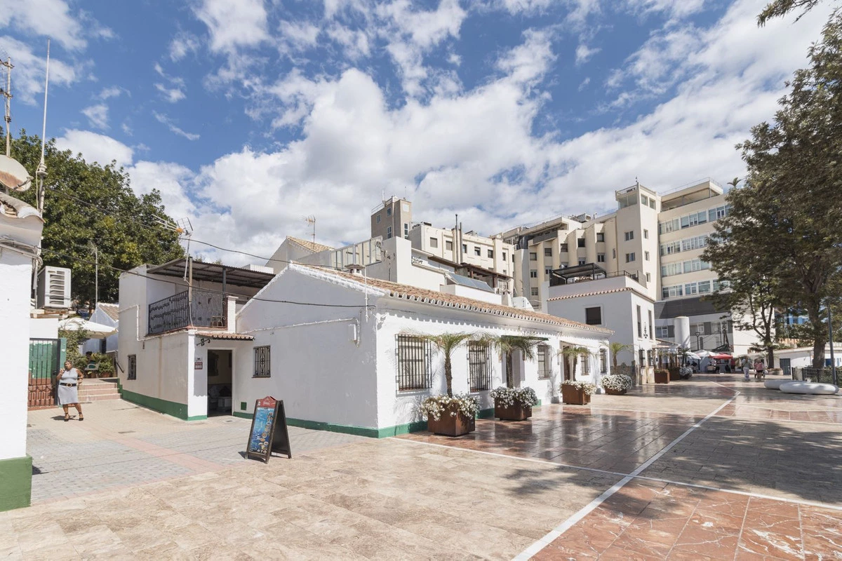 2-5bd7b9d04b45e33852eaf0ec6670150d