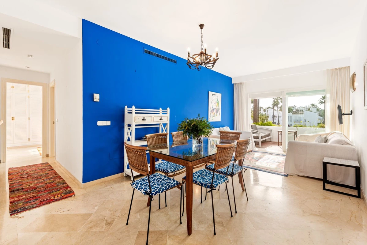 2-5bd7b9d04b45e33852eaf0ec6670150d