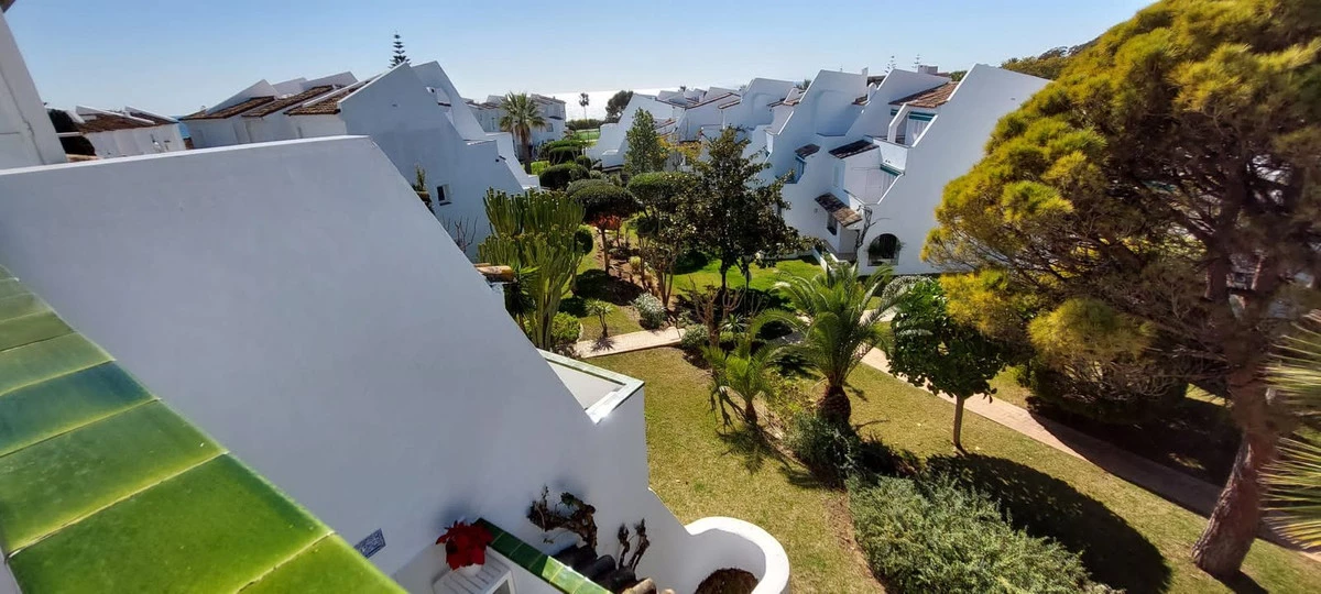 4-c23c0f86247804fa50226aecd8b0b2c8