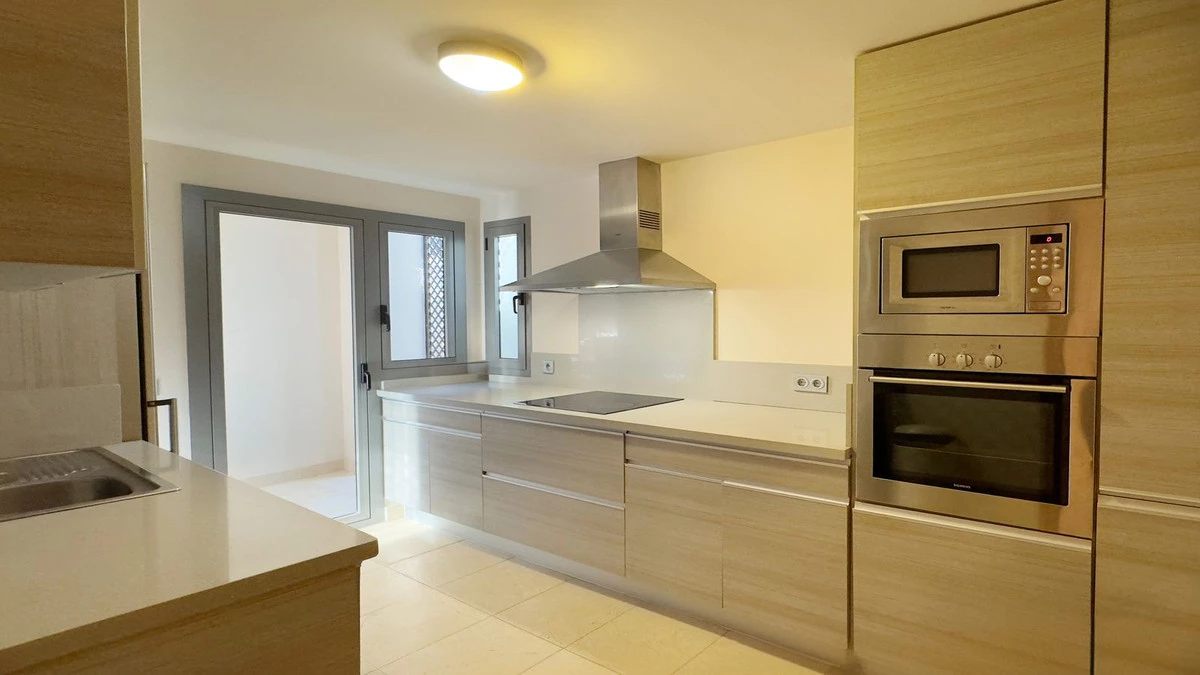 7-aa4cc561180b369757c0bb4af9886cd3