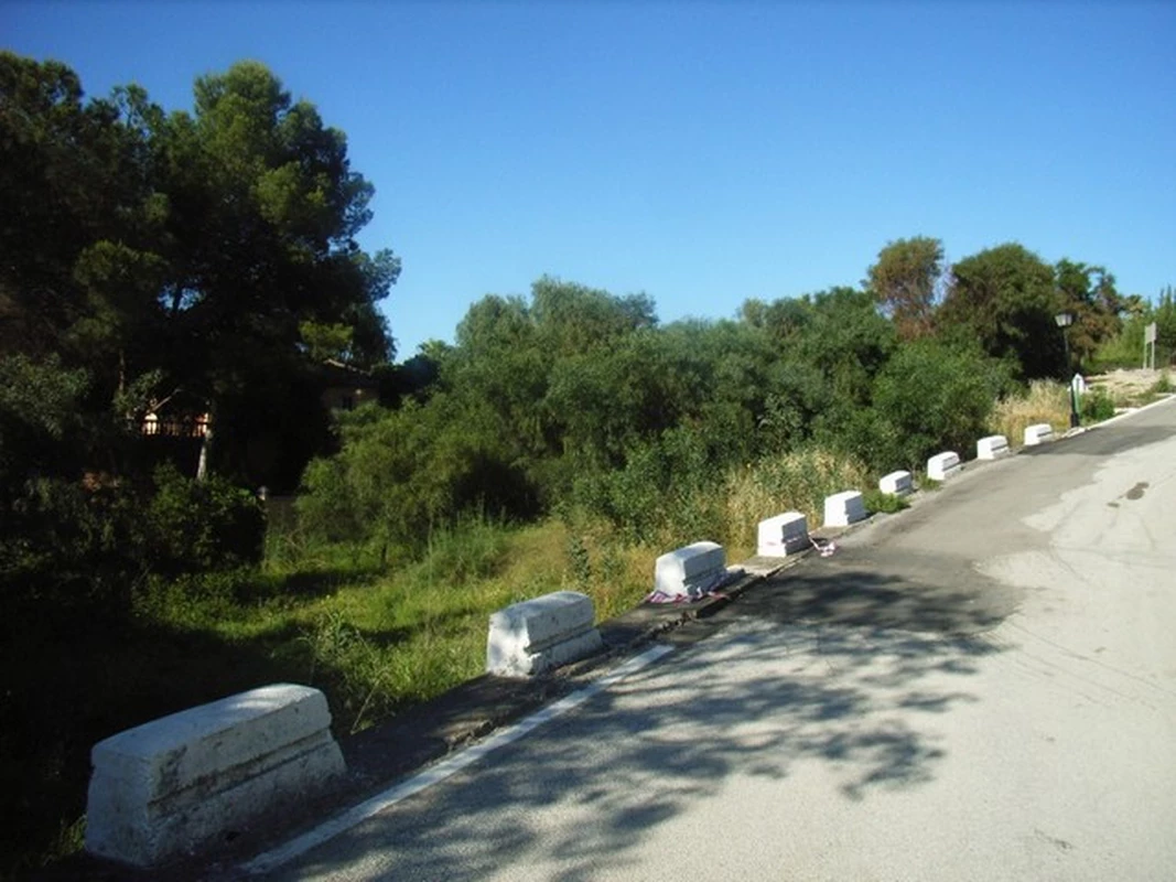 2-5bd7b9d04b45e33852eaf0ec6670150d