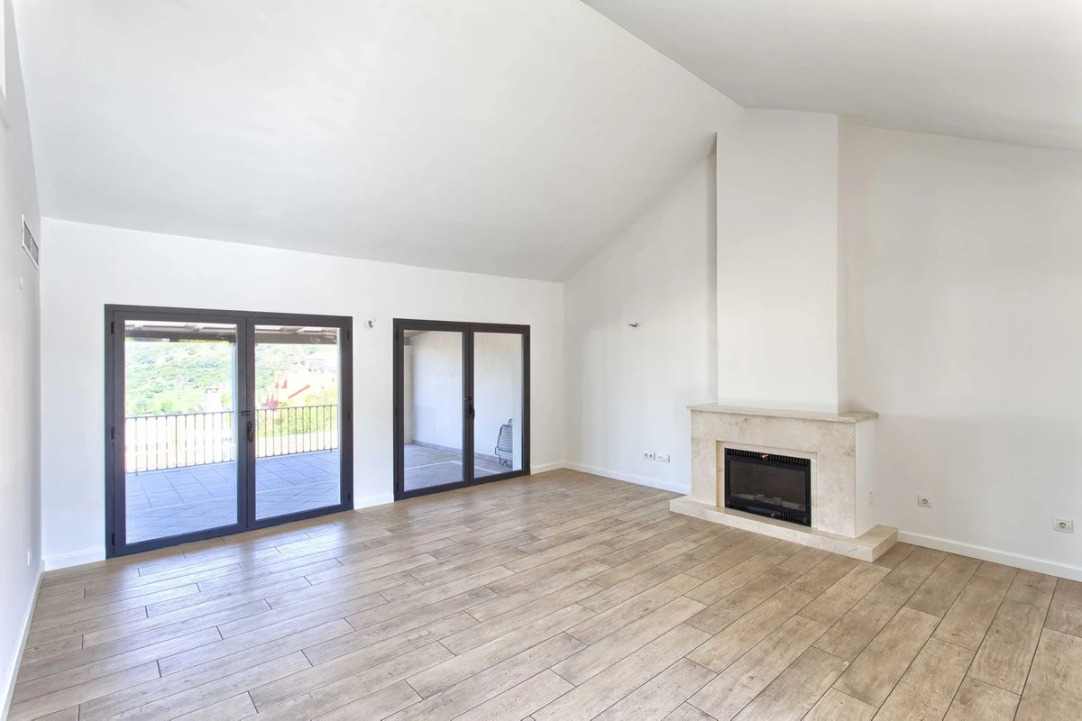 2-5bd7b9d04b45e33852eaf0ec6670150d