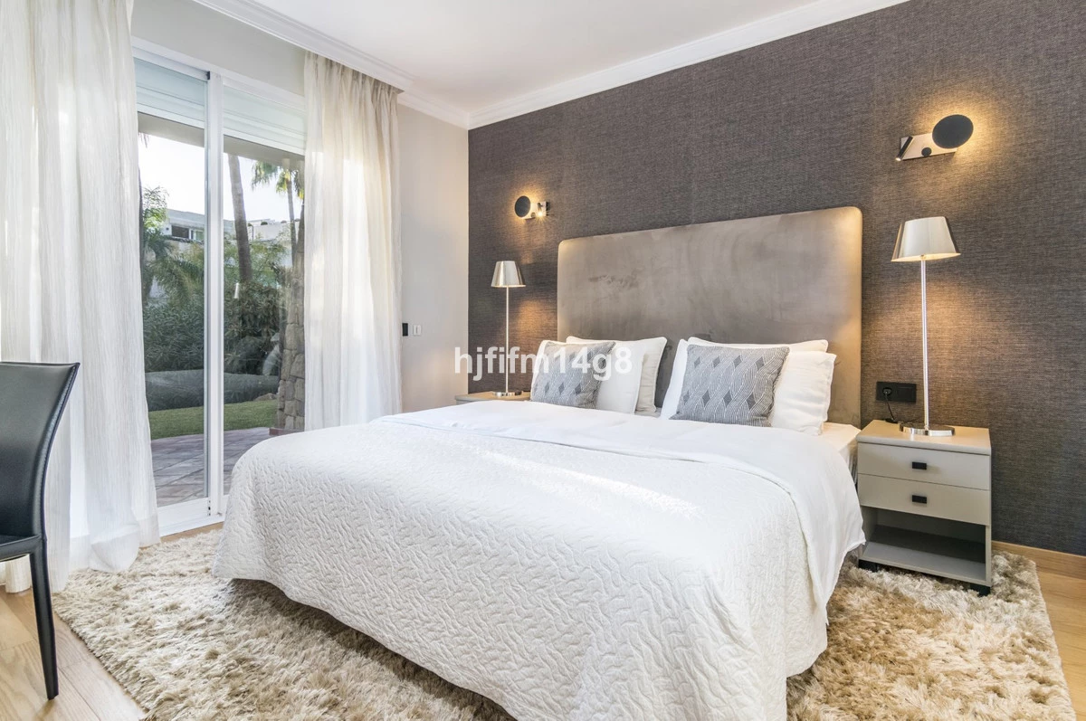 9-467d0cee5b725f3ef65f102a0c2e69c0