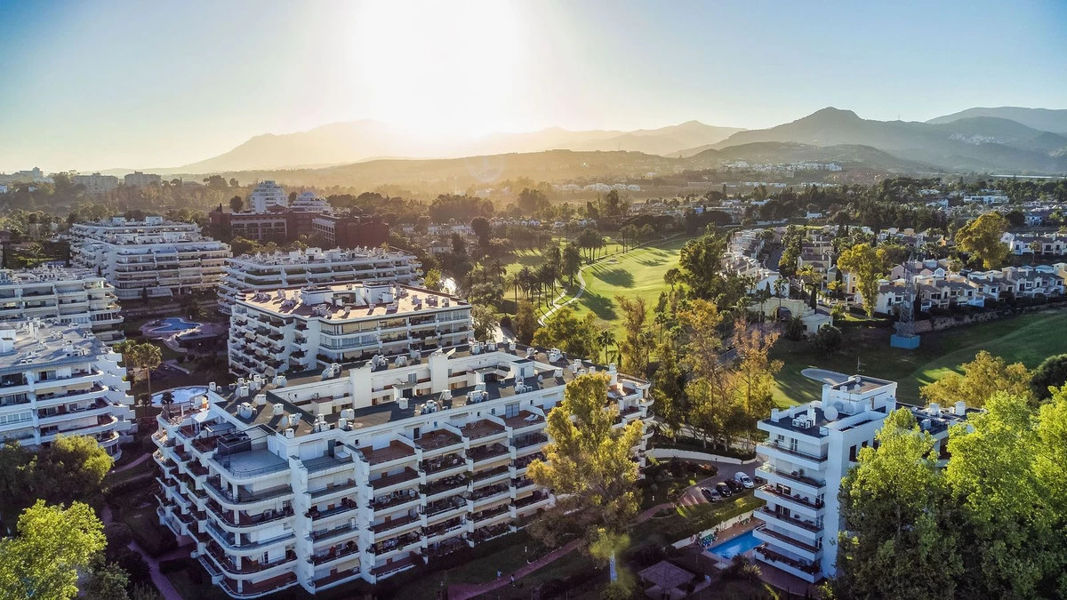 1-7980e48d732b6fc85c14b43b94d2aa54