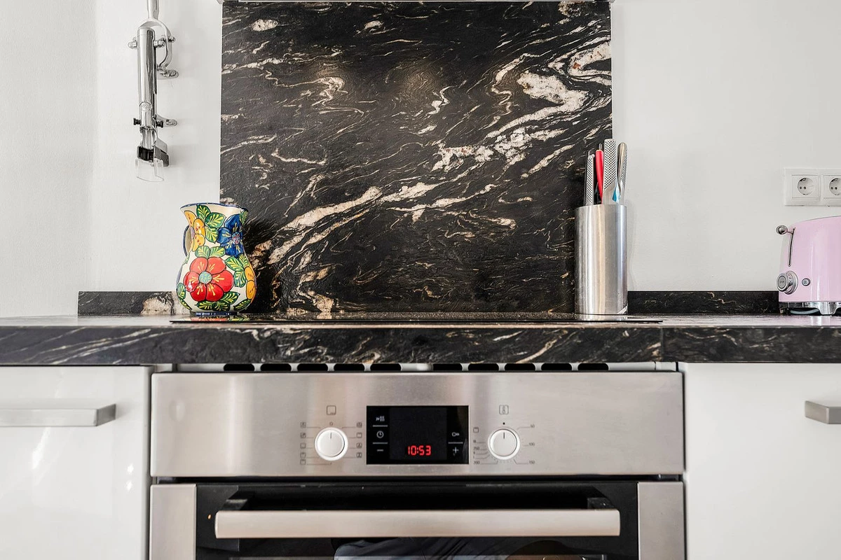 7-aa4cc561180b369757c0bb4af9886cd3