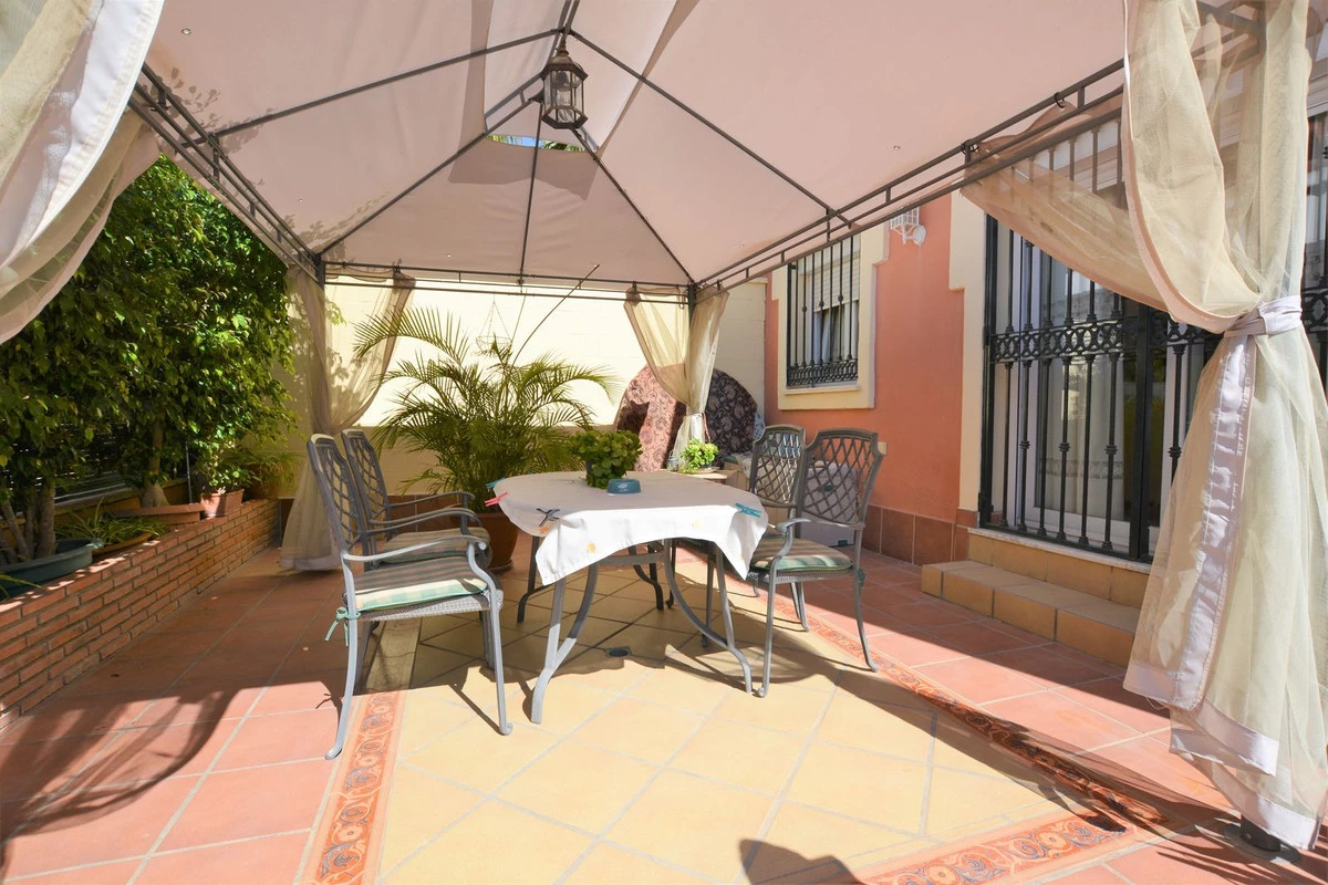 8-e64a9055bba3e77ac8aca3b893cdf826