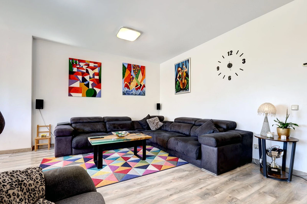 6-241328e1bcc9c0d8ce1222beb6c967a8