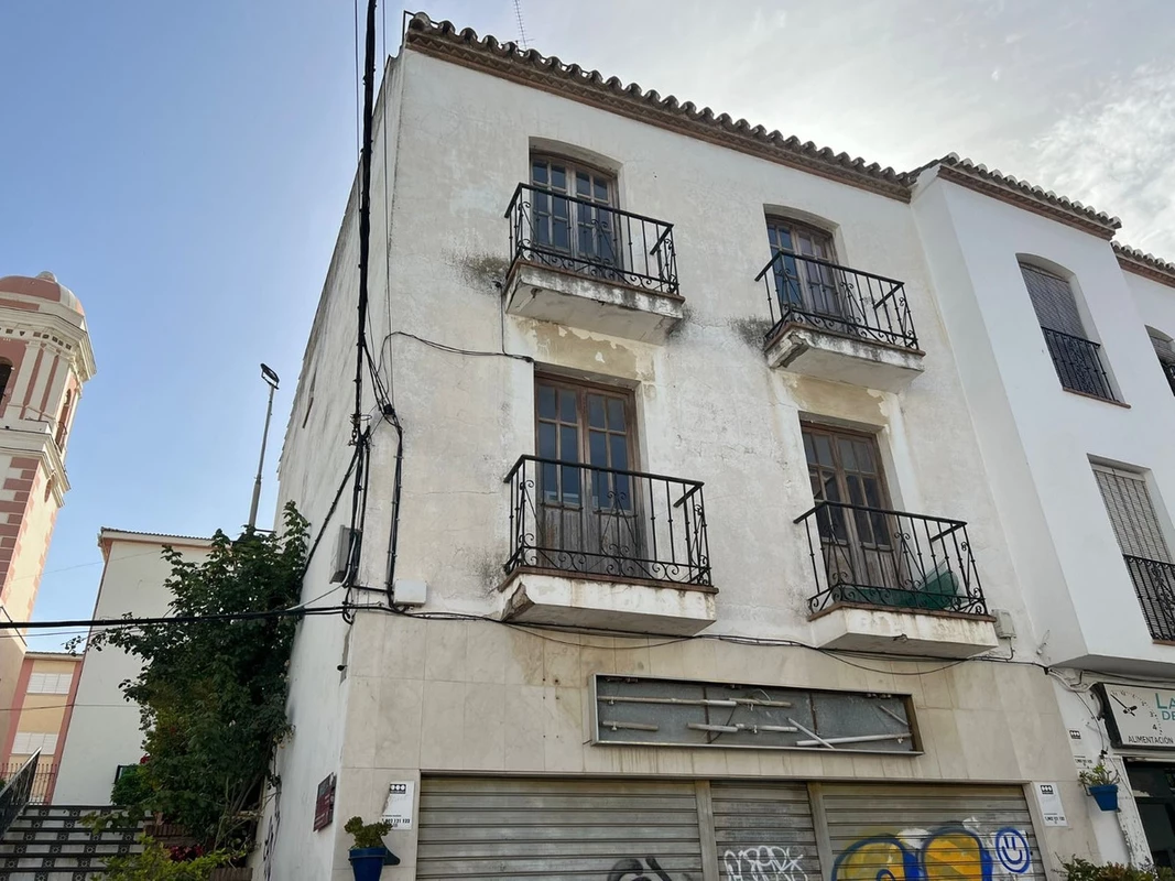 4-c23c0f86247804fa50226aecd8b0b2c8