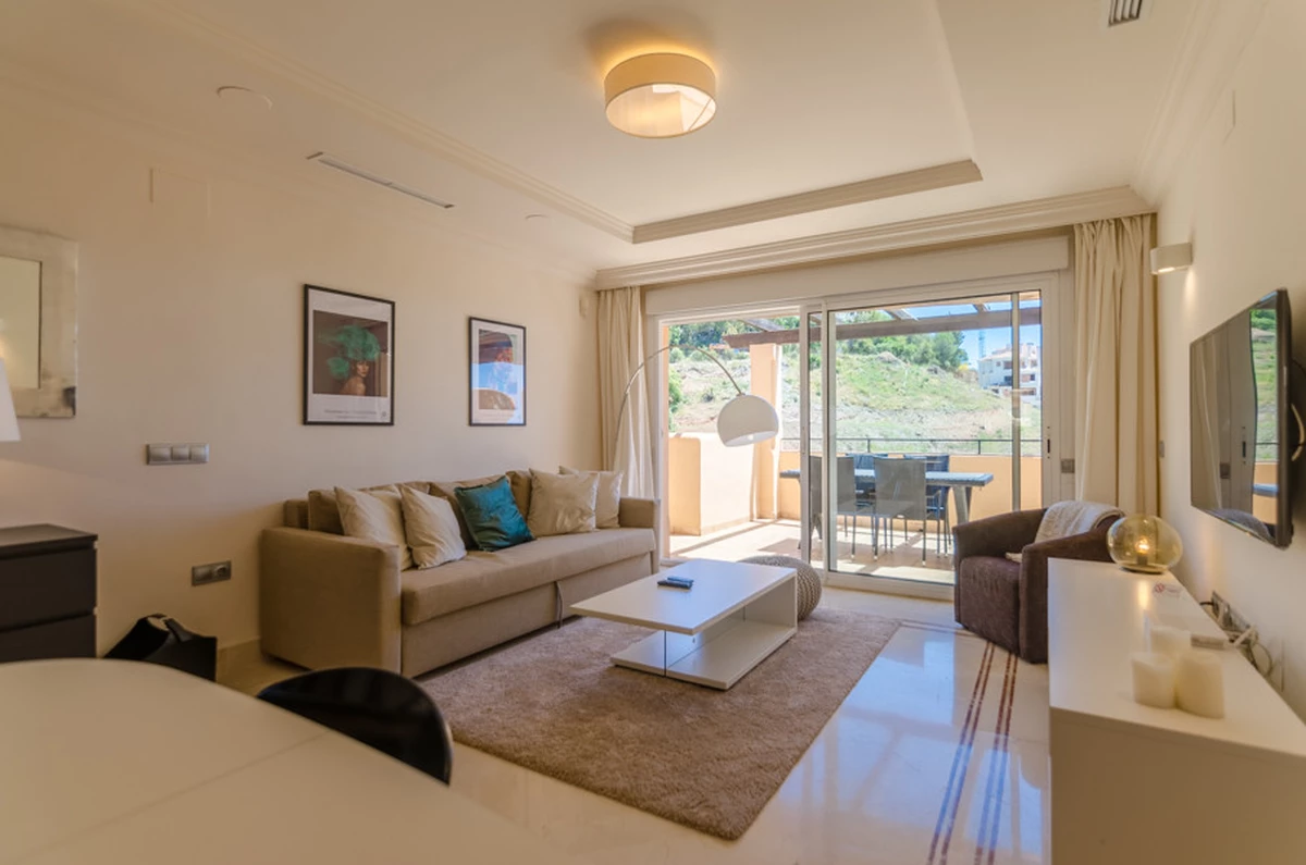 8-e64a9055bba3e77ac8aca3b893cdf826