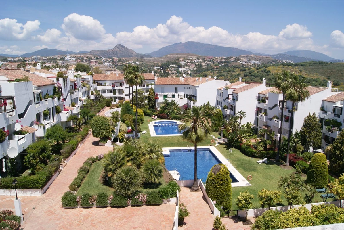 1-7980e48d732b6fc85c14b43b94d2aa54