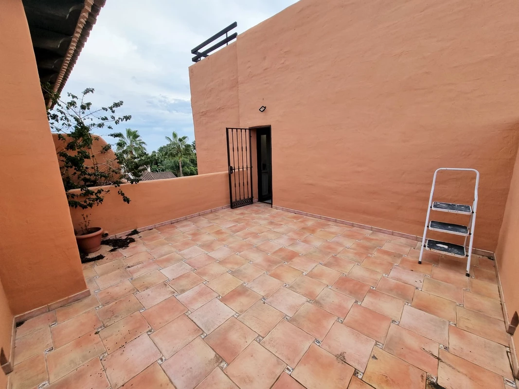 8-e64a9055bba3e77ac8aca3b893cdf826