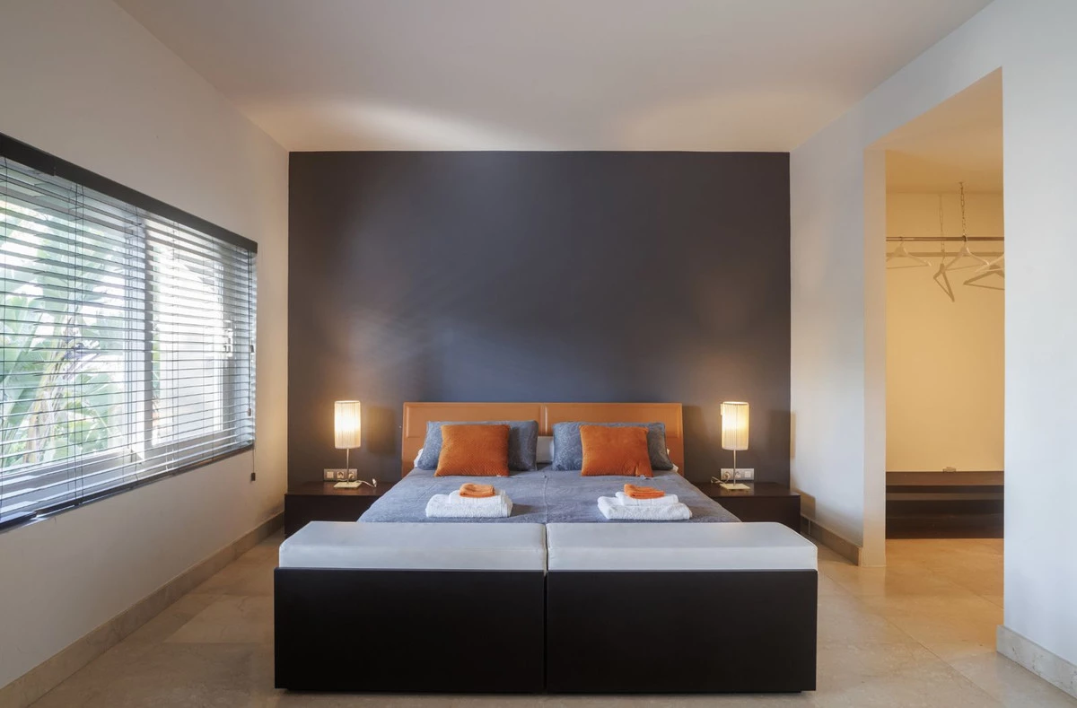 8-e64a9055bba3e77ac8aca3b893cdf826