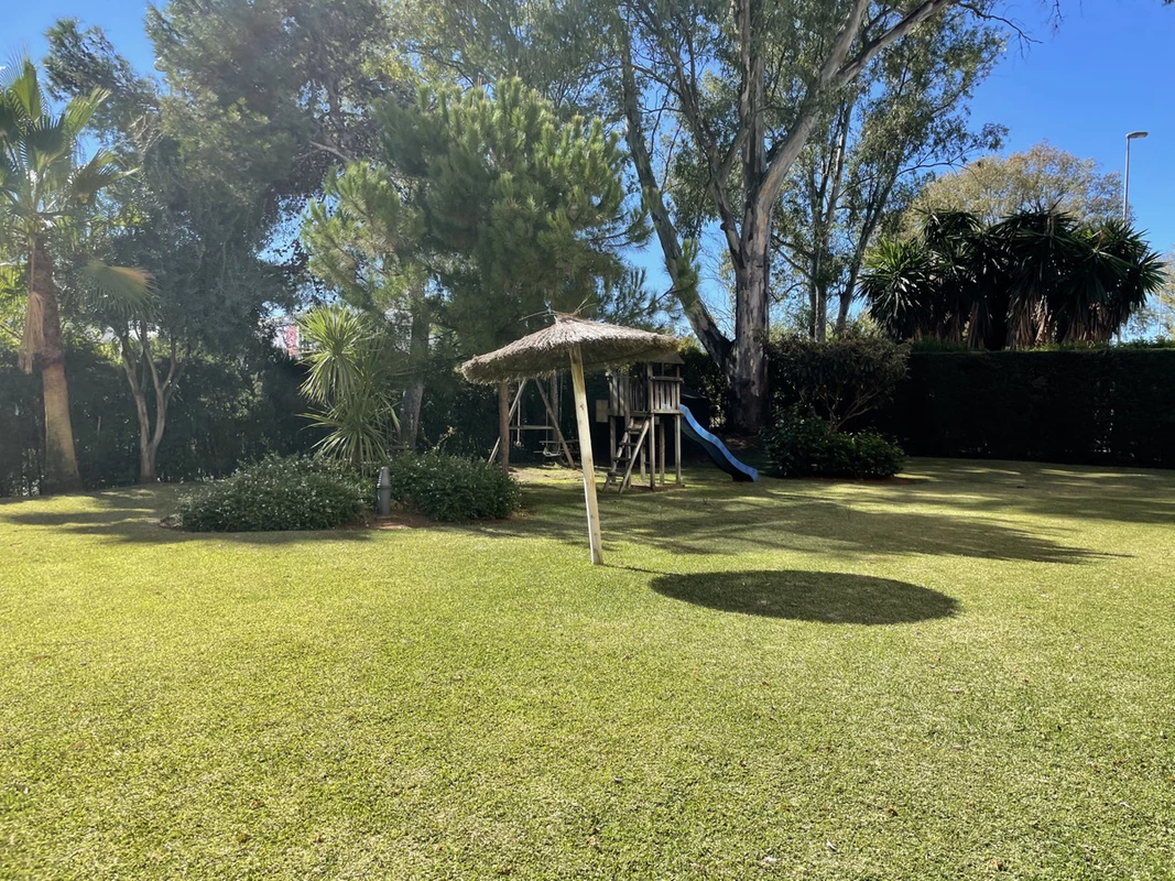 2-5bd7b9d04b45e33852eaf0ec6670150d