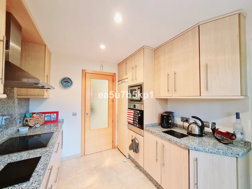 9-467d0cee5b725f3ef65f102a0c2e69c0