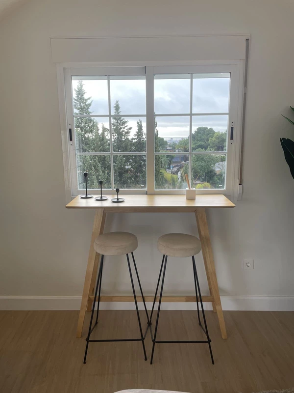 2-5bd7b9d04b45e33852eaf0ec6670150d