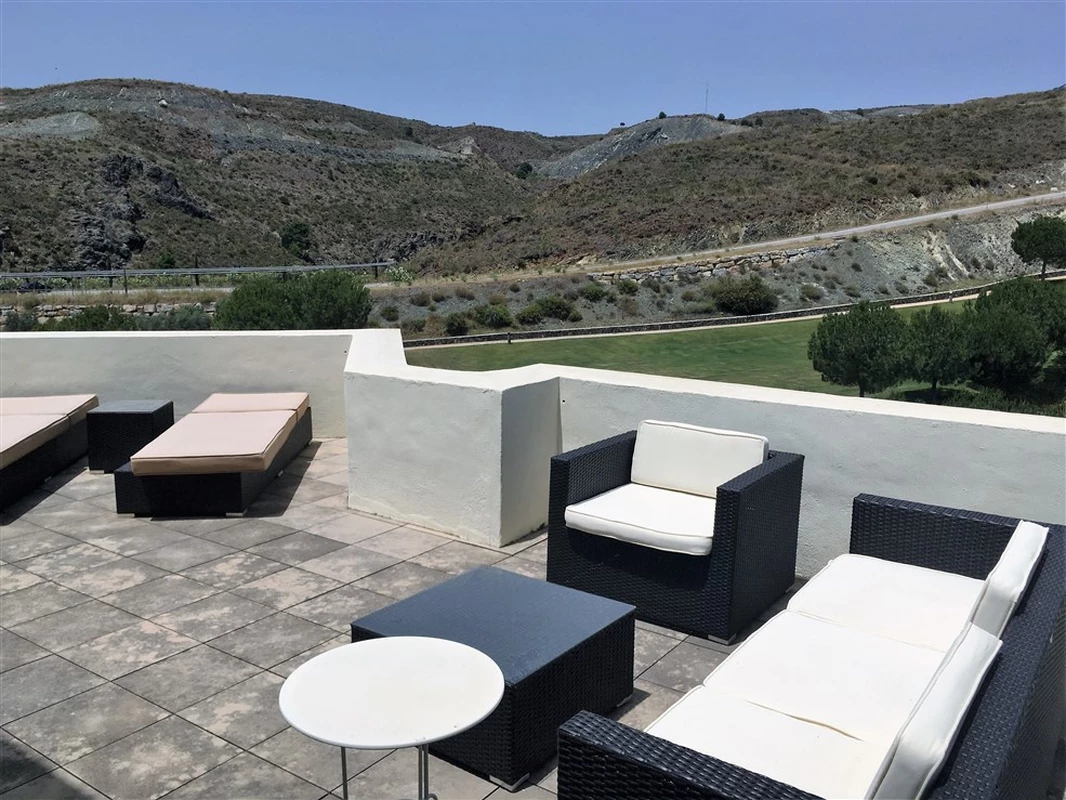 1-7980e48d732b6fc85c14b43b94d2aa54