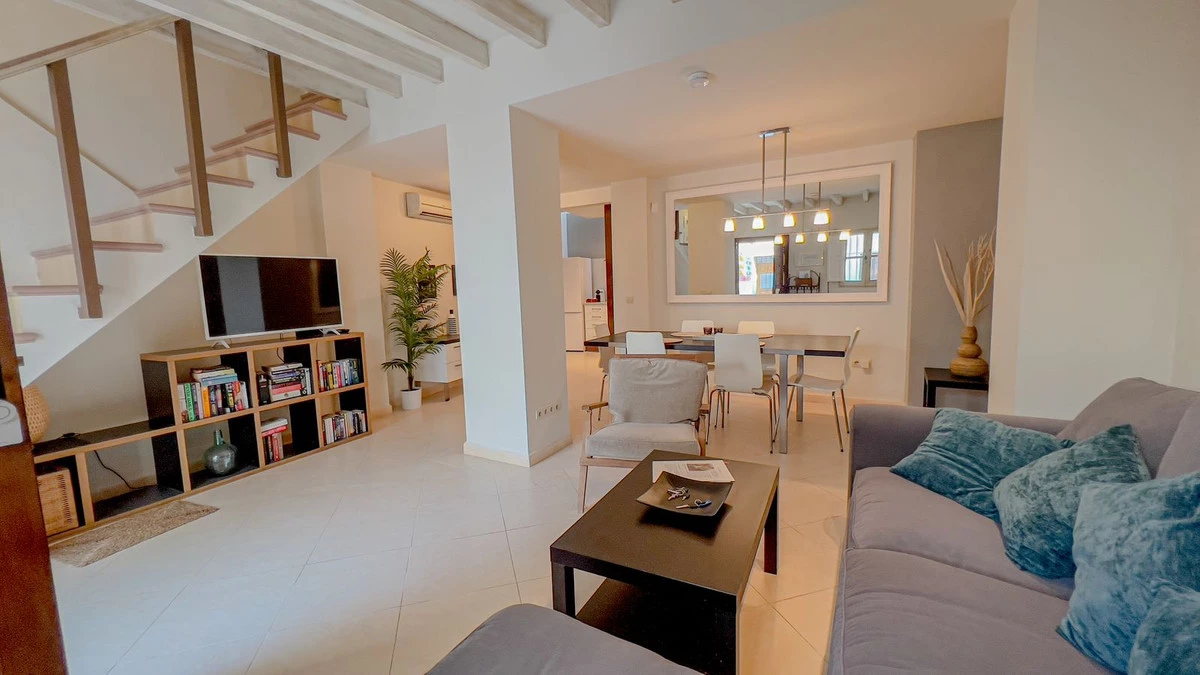 2-5bd7b9d04b45e33852eaf0ec6670150d