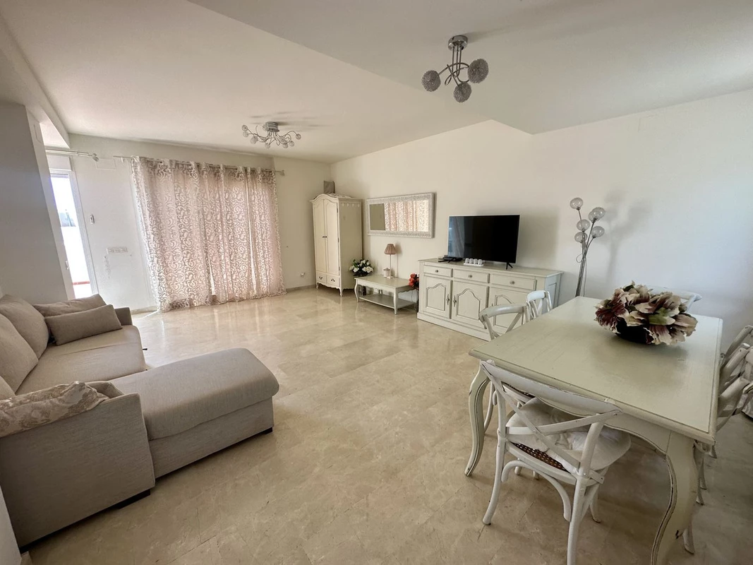 2-5bd7b9d04b45e33852eaf0ec6670150d