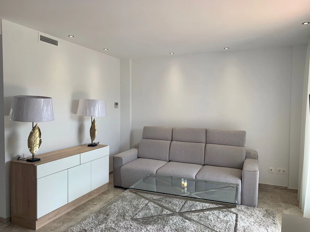 2-5bd7b9d04b45e33852eaf0ec6670150d