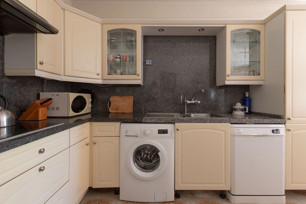 7-aa4cc561180b369757c0bb4af9886cd3