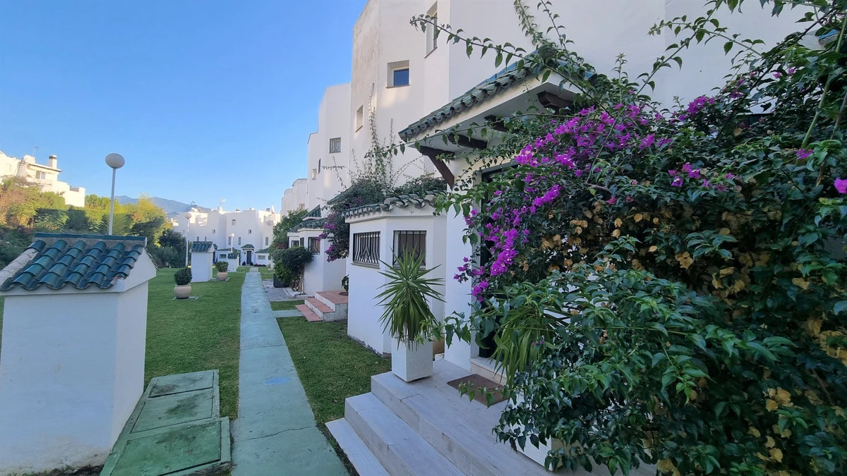 3-e898b2bb2a2fdfd06d2c39894dce8316