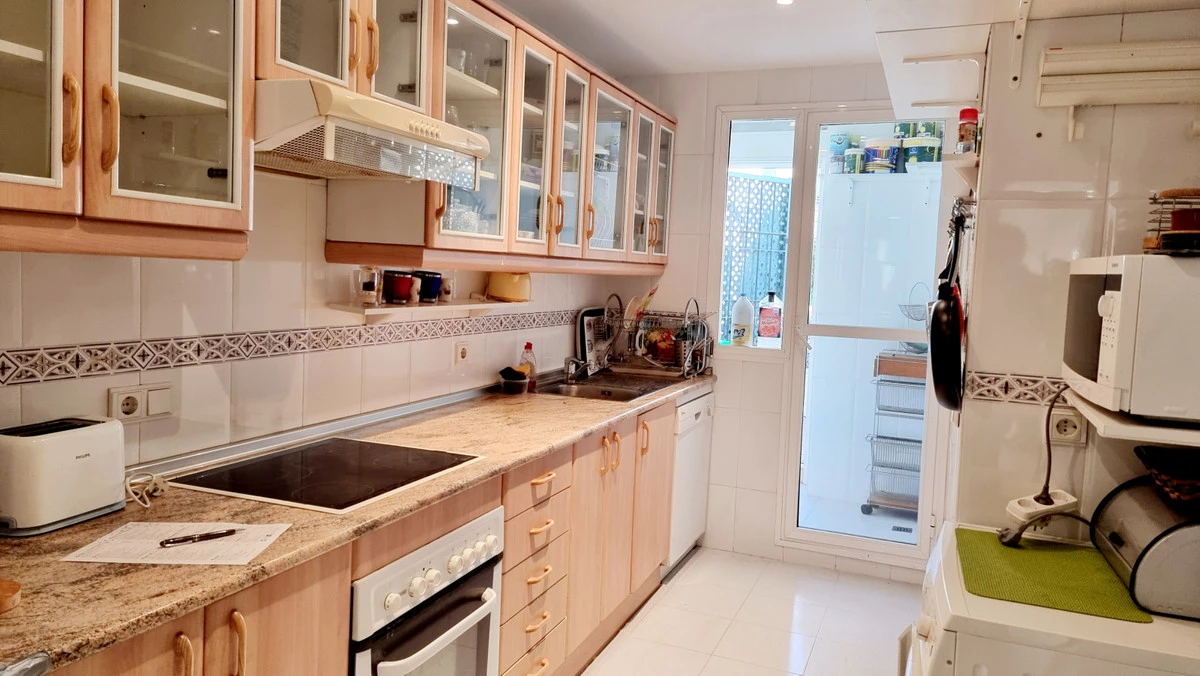 8-e64a9055bba3e77ac8aca3b893cdf826