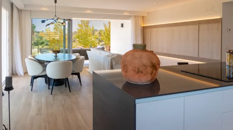 AL4-F1-D2-B2 | Apartment 113m² of living space prime Casares location private outdoor area