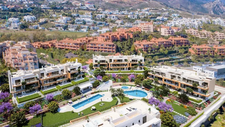 ATAE-B2 | Suite spacious 131m² Estepona property