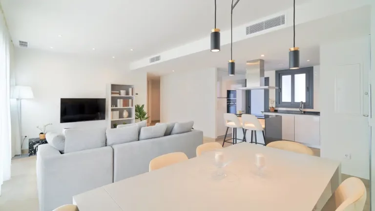 ATAE-B3 | Outstanding 3-bed apartment condo located in Estepona