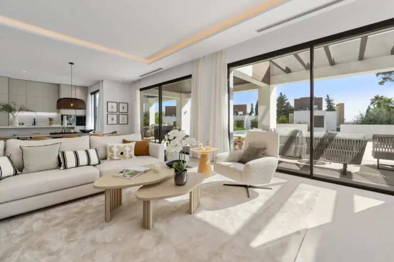GM2V-B4-02 | Two-bed executive home 754m² of living space located in Marbella with terrace