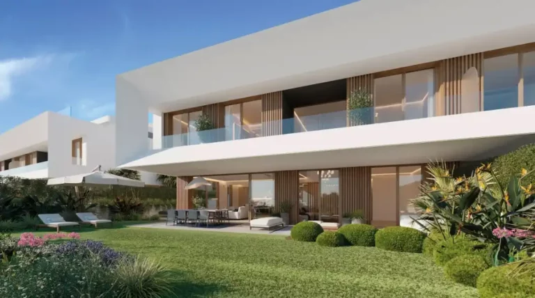 LYRA-B4 | 4BR terraced house in Estepona, Spain with balcony