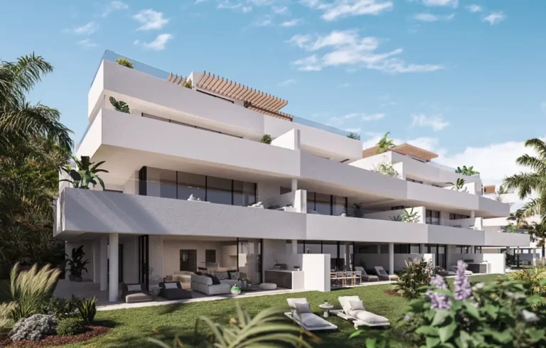 MDEH-P1-DA-B4 | Living space 228 square meters in Estepona outdoor space