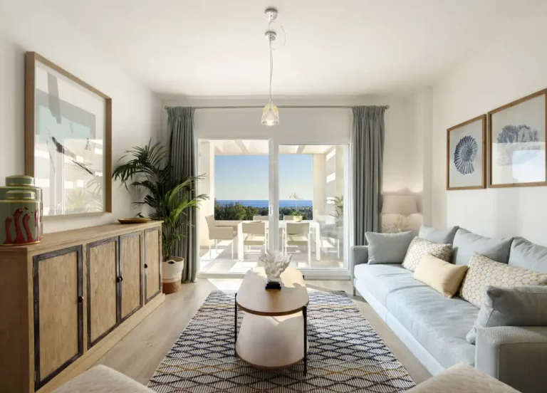 RALB15-B3-02 | 3-bed apartment living space located in Marbella