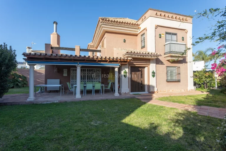 459-00476P | Villa in San Pedro de Alcantara – € 1,650,000 – 4 beds, 3 baths