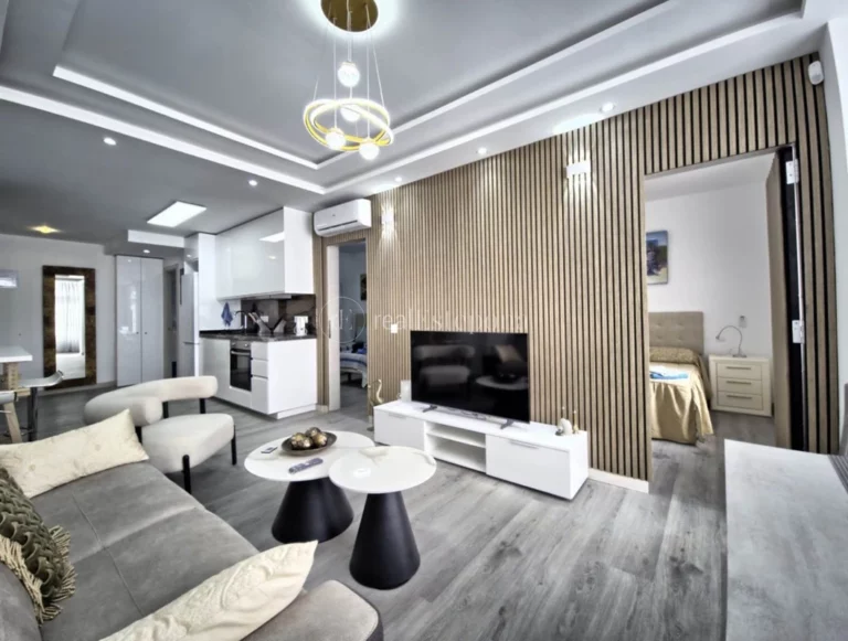 RC3001 | Apartment in Marbella – € 450,000 – 2 beds, 1 baths