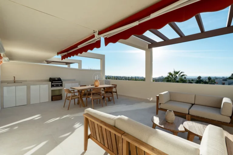 687-00315P | Apartment in Nueva Andalucia – € 1,100,000 – 3 beds, 2 baths