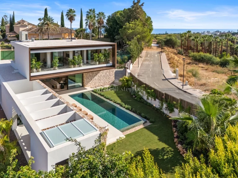963-00139P | Villa in Marbella Golden Mile – € 5,995,000 – 5 beds, 7 baths