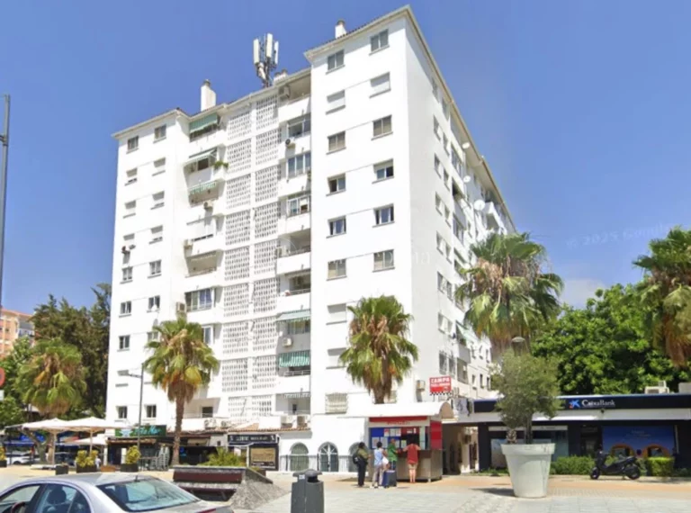 300-01844P | Apartment in San Pedro de Alcantara – € 388,000 – 4 beds, 2 baths