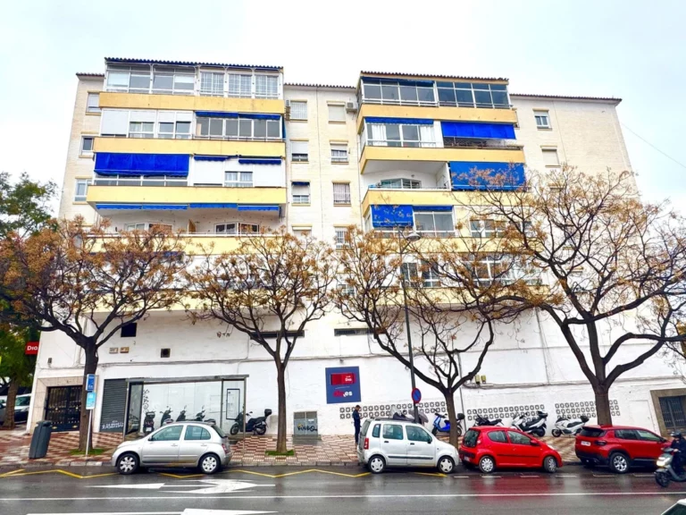 300-01795P | Apartment in Marbella – € 340,000 – 2 beds, 1 baths