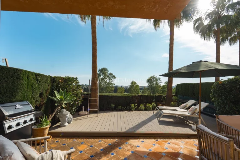 885-00520P | Town House in Nueva Andalucia – € 695,000 – 4 beds, 3 baths