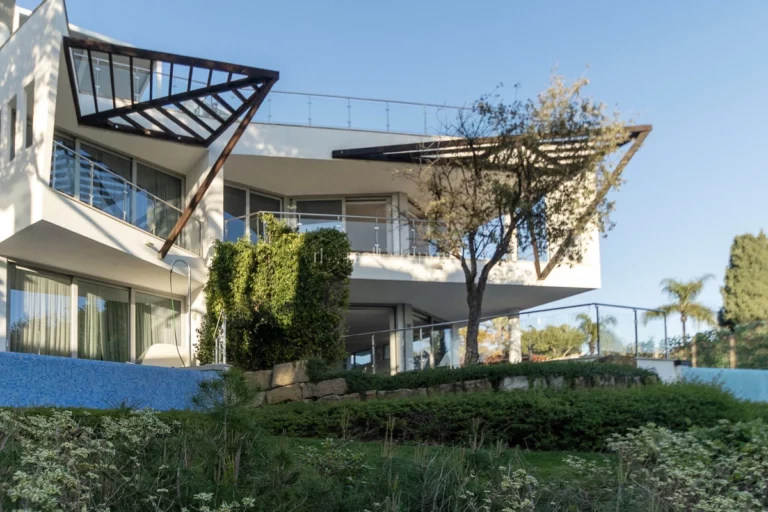 607-01043P | Semi Detached House in Marbella Golden Mile – € 3,000,000 – 5 beds, 5 baths